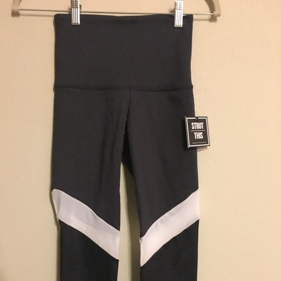 Capri workout pants - Picture 2 of 3